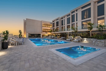 Crowne Plaza Al Jubail By Ihg,Jalmuda, Intersection Of Road 6 And Al Dera Street,4 star
