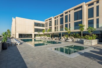 crowne plaza al jubail by ihg