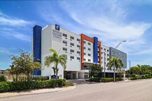 holiday inn express and suites miami intl airport 36th st by ihg