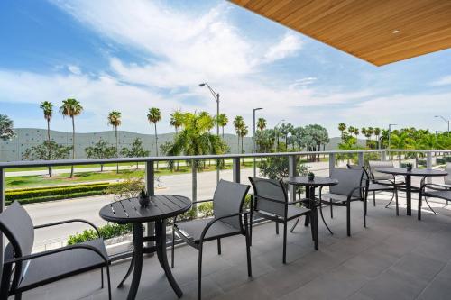 holiday inn express and suites miami intl airport 36th st by ihg
