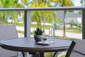 holiday inn express and suites miami intl airport 36th st by ihg