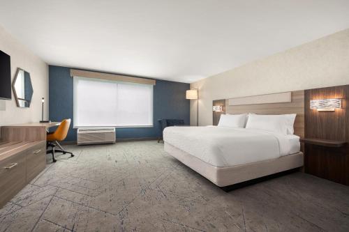 holiday inn express and suites overland park south
