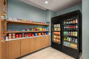 holiday inn express and suites overland park south