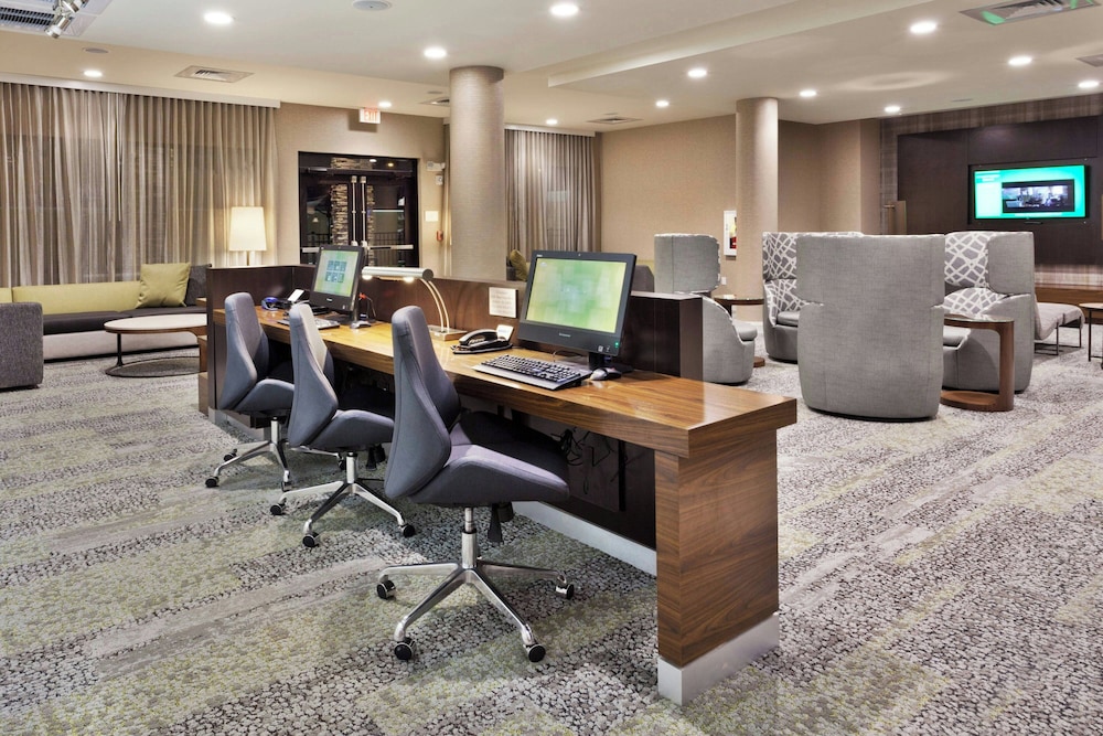courtyard by marriott fresno downtown
