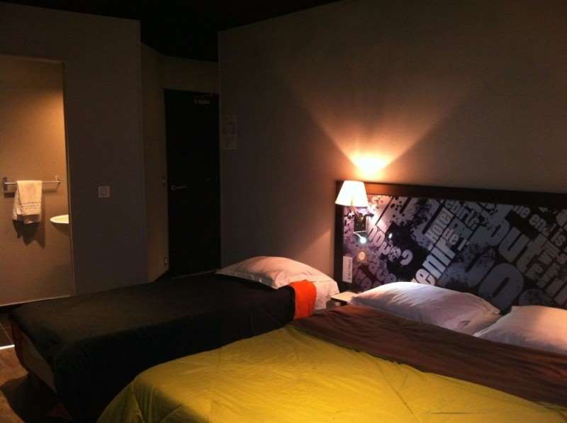 cafe hotel de lavenir