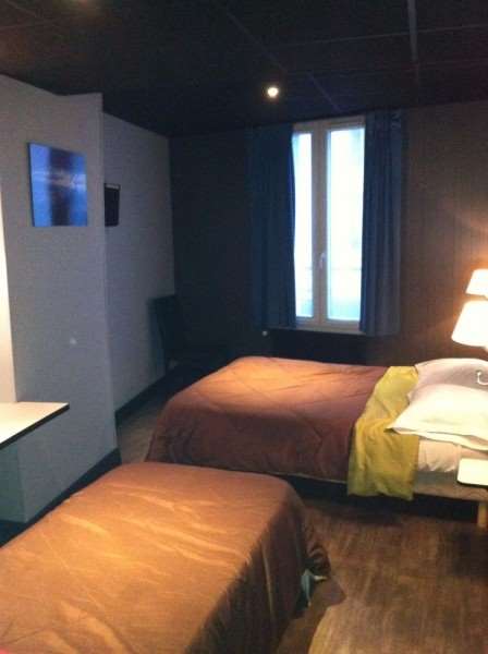 cafe hotel de lavenir