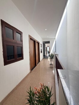 Sky Hotel,,3 star