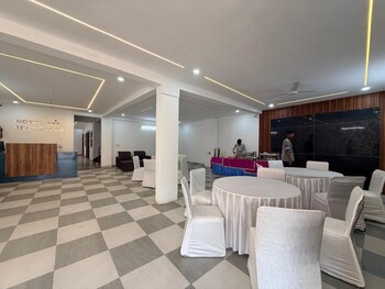 sky hotel