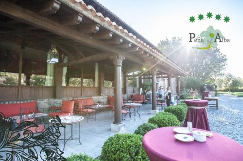 hotel rural pena del alba