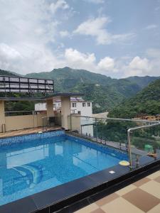 foxoso heights tapovan