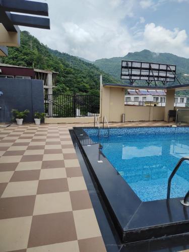 foxoso heights tapovan