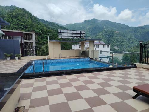 foxoso heights tapovan