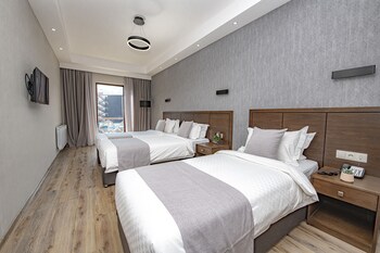 hotel and spa crystal