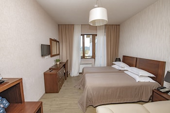 hotel and spa crystal