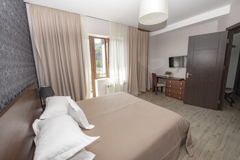 hotel and spa crystal