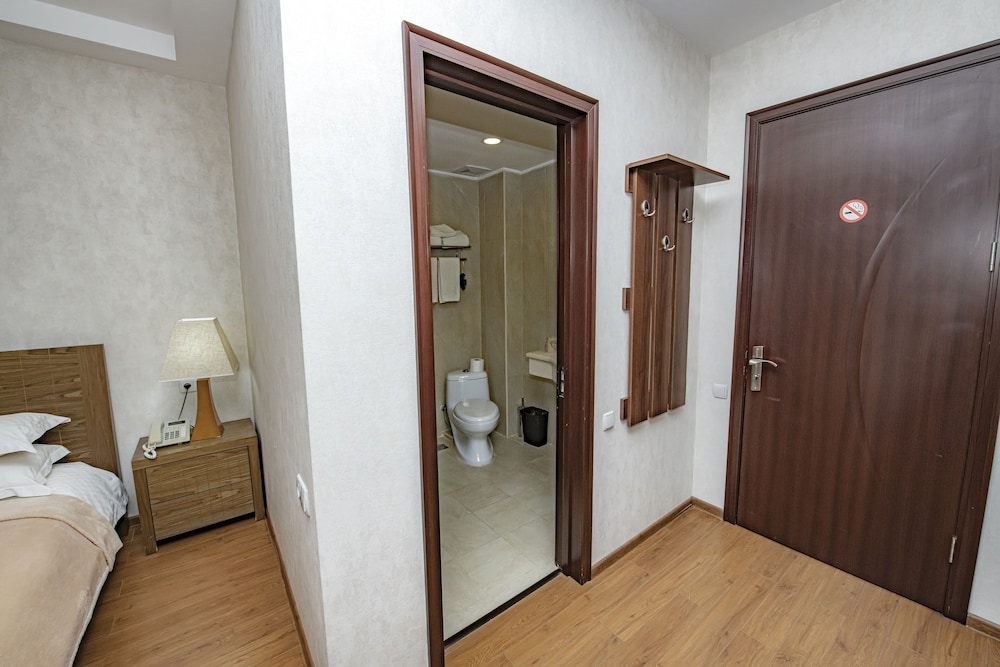 hotel and spa crystal