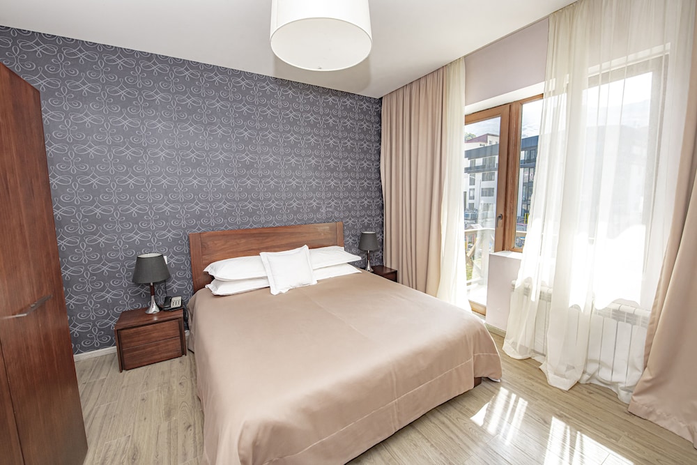 hotel and spa crystal