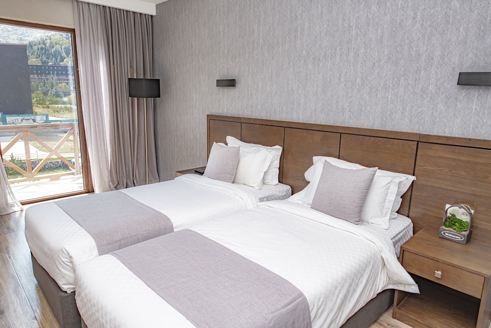 hotel and spa crystal