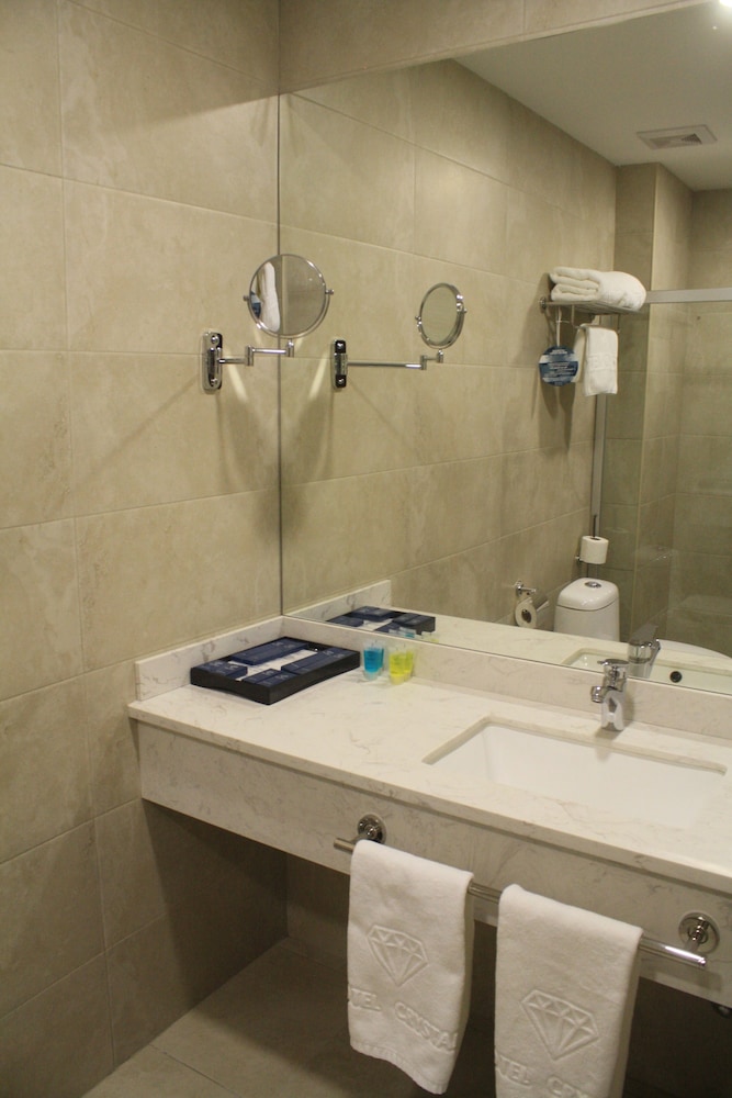 hotel and spa crystal