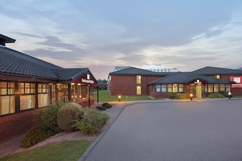 leonardo inn aberdeen airport