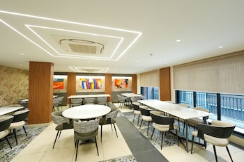 Alivaa Boutique Dlf Cybercity Gurugram,,3 star