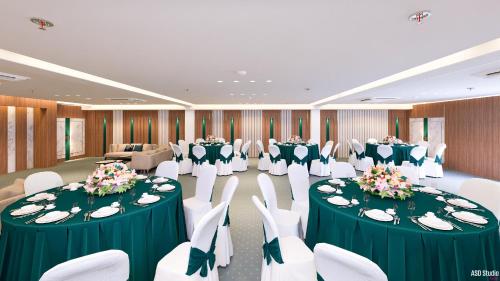 hotel sanskar elite by keshav global