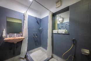 treebo green view park circus