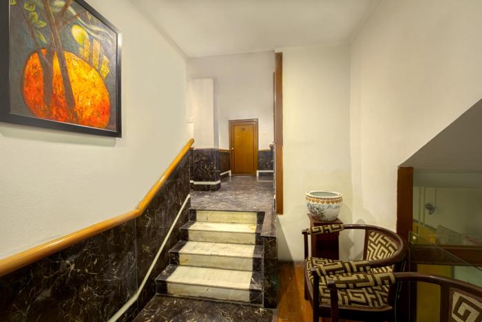 treebo green view park circus