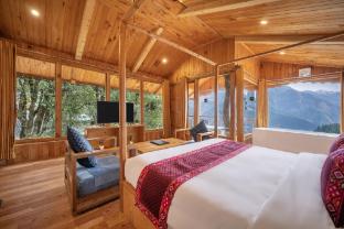 echor treehouse retreat tandi jibhi