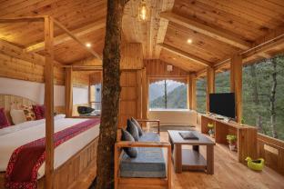 echor treehouse retreat tandi jibhi