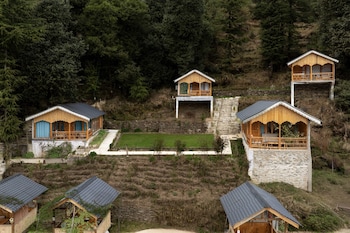 echor treehouse retreat tandi jibhi