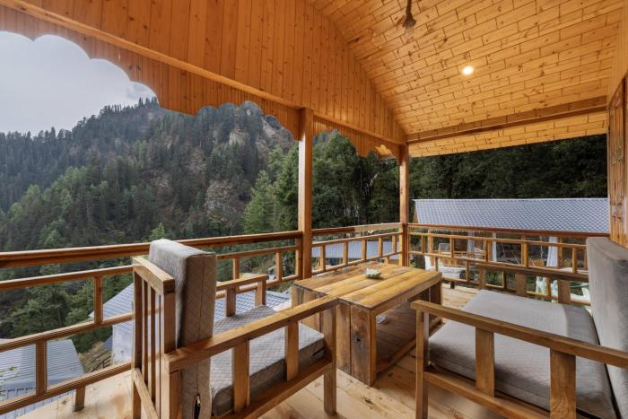 echor treehouse retreat tandi jibhi