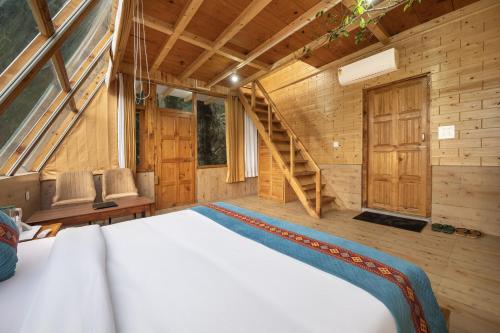 echor treehouse retreat tandi jibhi