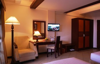 pines garden resort