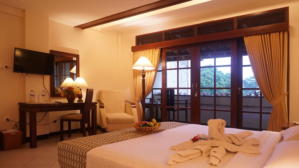 pines garden resort