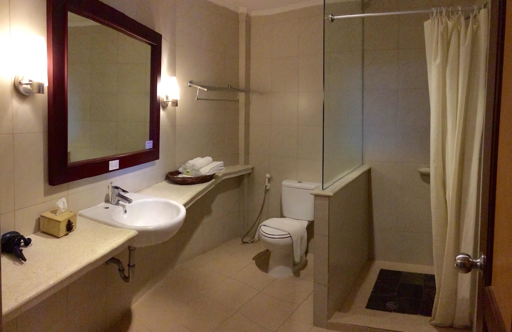 pines garden resort