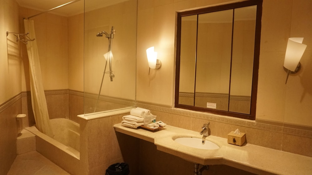 pines garden resort