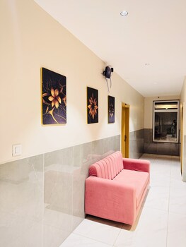 hotel atishay