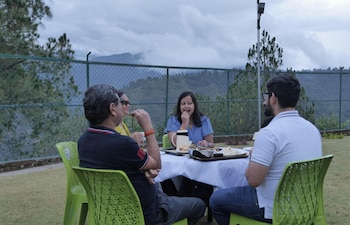 vistaar hotels and resorts