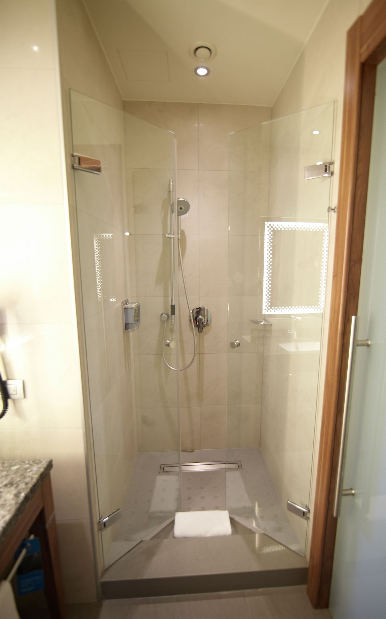 hampton by hilton bursa