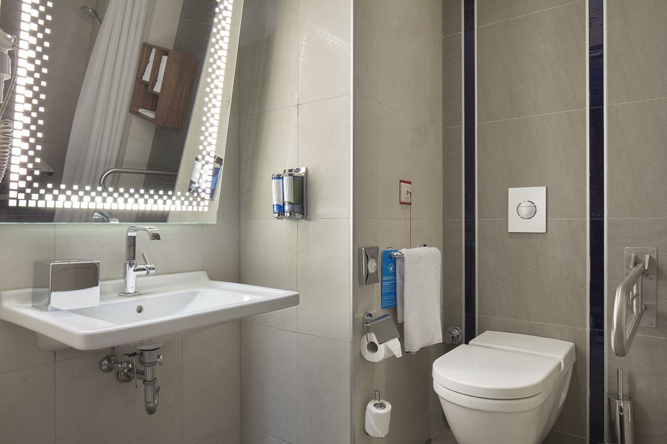 hampton by hilton bursa
