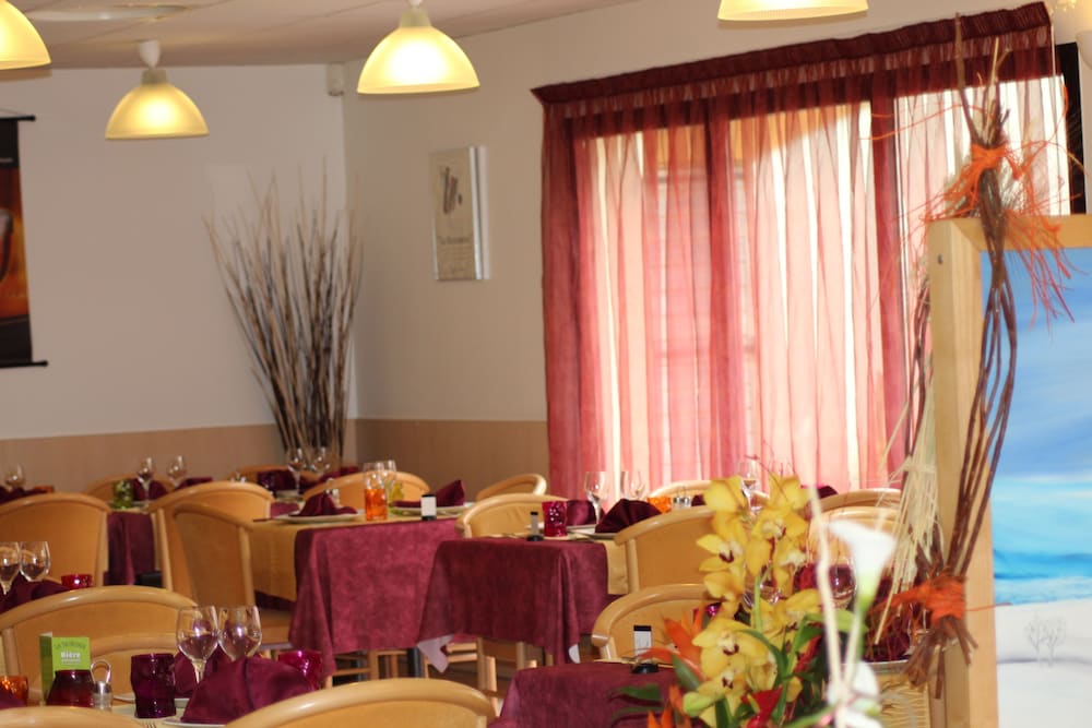 hotel restaurant le champs des lys