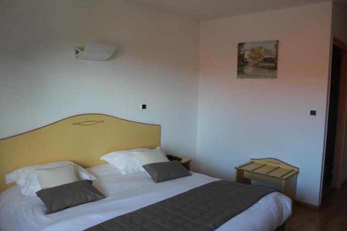 hotel restaurant le champs des lys