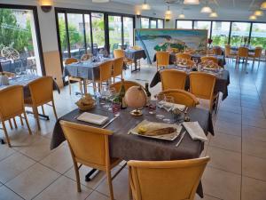 hotel restaurant le champs des lys