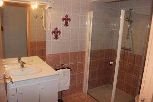 hotel restaurant le champs des lys