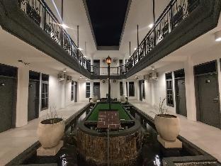Sentral Boutique Hotel Kediri,Periamet,2 star
