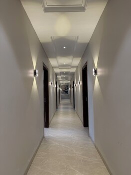 Hotel Eastleigh,,3 star