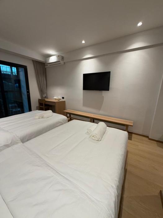 611 hotel
