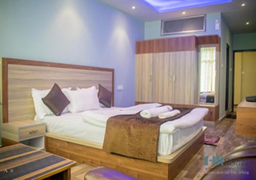 h n guest house