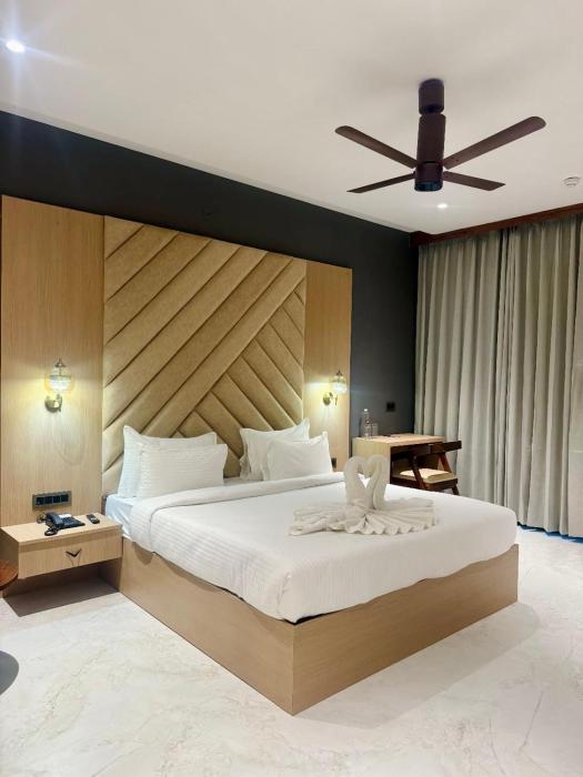 riviera hotel and resort
